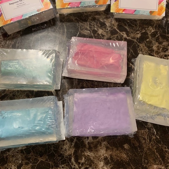 Mystery Money Soap 4os - Picture 2 of 6